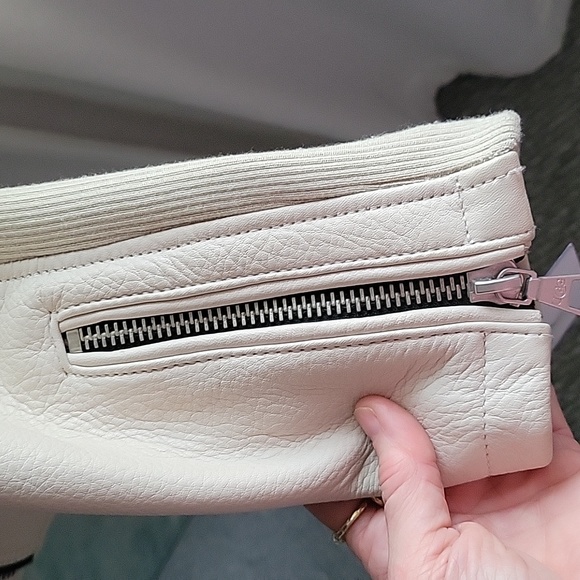 NWT! Ugg Leather Jacket Size large - Picture 8 of 9